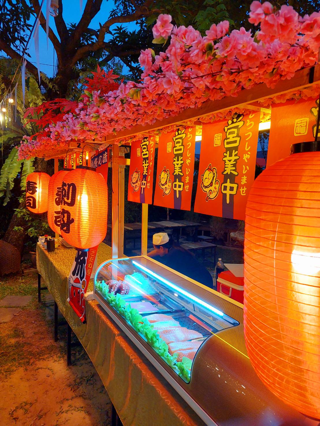 19 - https://โอโตริอาหารญี่ปุ่น.com | รับจัดเลี้ยงอาหารญี่ปุ่น งานแต่งงาน งานสังสรรค์ ปลาดิบ ชุชิ รับออกบูธนอกสถานที่ ร้านโอโตริ OTORI รับงานเลี้ยงขนาดเล็ก-ใหญ่ ซุ้มประดับตกแต่ง พร้อมอาหารญี่ปุ่นที่ทำสดใหม่และเมนูที่หลากหลาย ซูชิ ยากิโซบะ