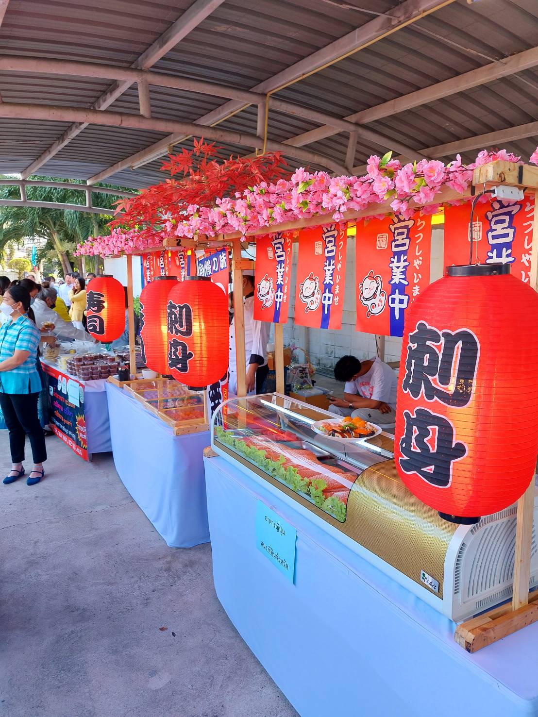 8 - https://โอโตริอาหารญี่ปุ่น.com | รับจัดเลี้ยงอาหารญี่ปุ่น งานแต่งงาน งานสังสรรค์ ปลาดิบ ชุชิ รับออกบูธนอกสถานที่ ร้านโอโตริ OTORI รับงานเลี้ยงขนาดเล็ก-ใหญ่ ซุ้มประดับตกแต่ง พร้อมอาหารญี่ปุ่นที่ทำสดใหม่และเมนูที่หลากหลาย ซูชิ ยากิโซบะ